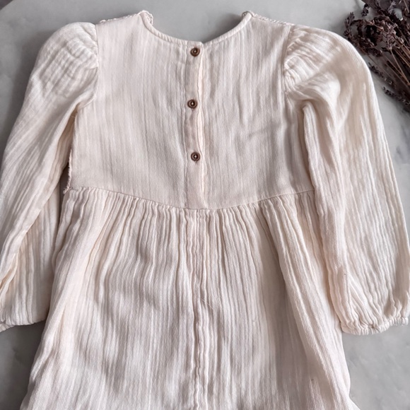 Sold ****Zara  girl ivory dress size 5-6 years - Picture 4 of 6